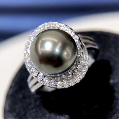 Gorgeous Tahitian Black Pearl Ring