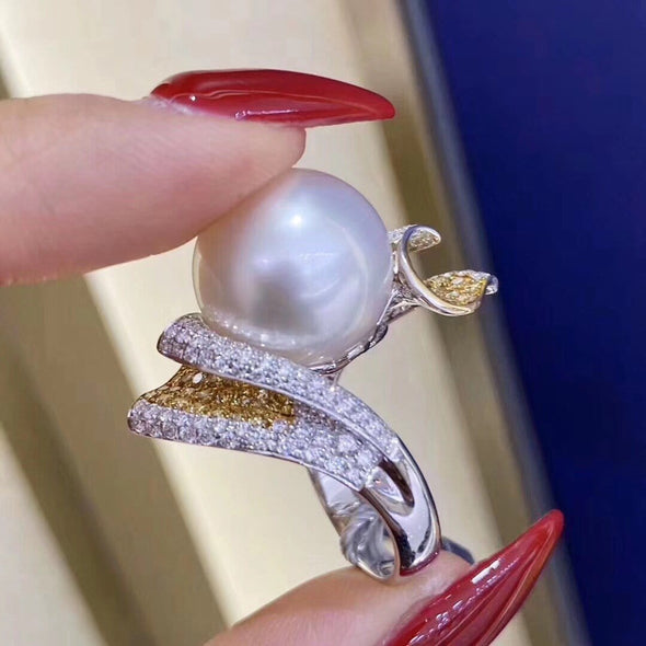 Stunning Orbit White Pearl Ring