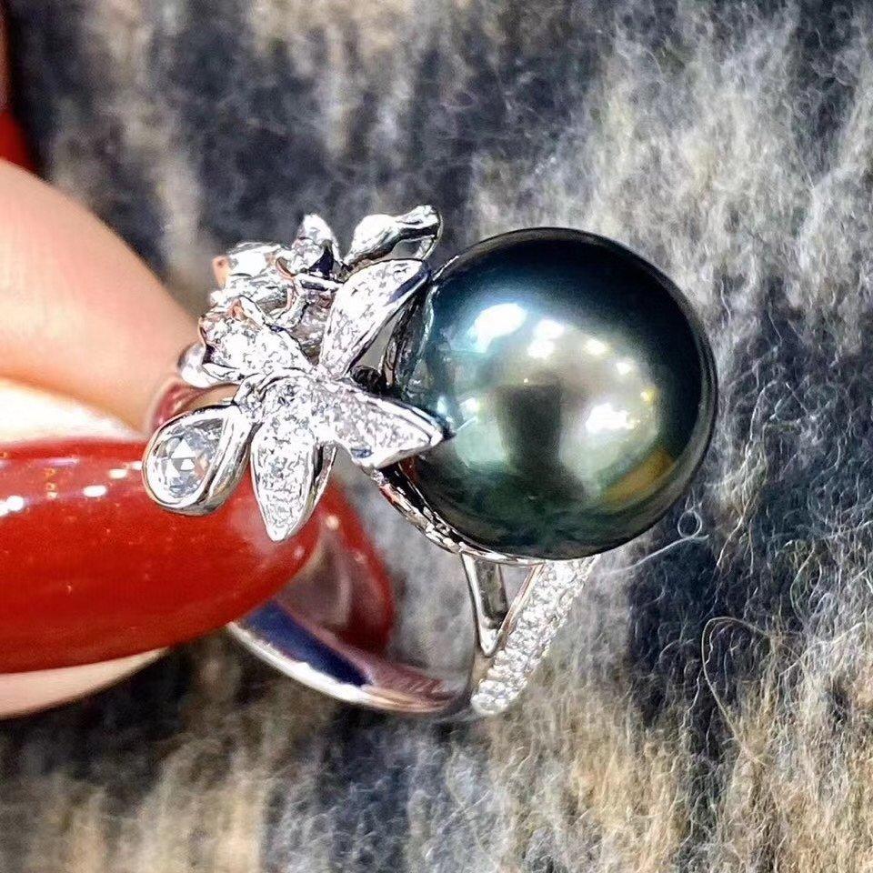 Tahitian Black Pearl Ring in Yellow Gold – Maui Divers Jewelry